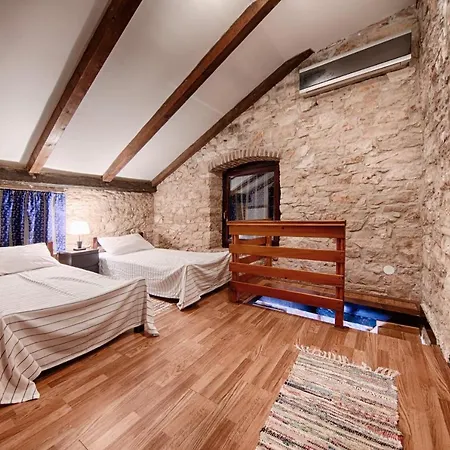 Silente ヴィラ Oključna